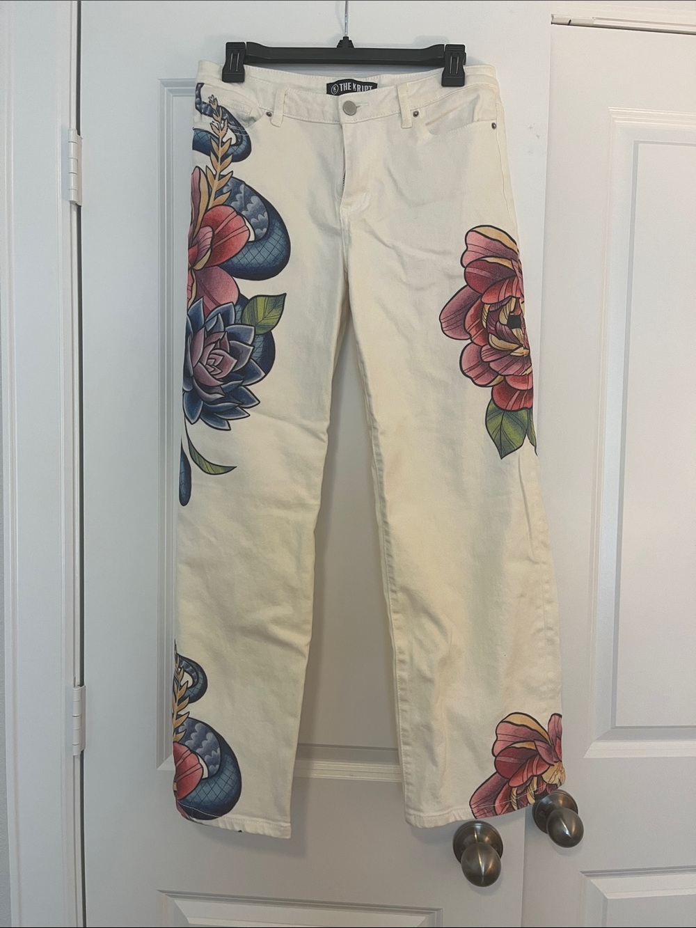 The Kript Cream Painted Floral & Snake Straight Jeans